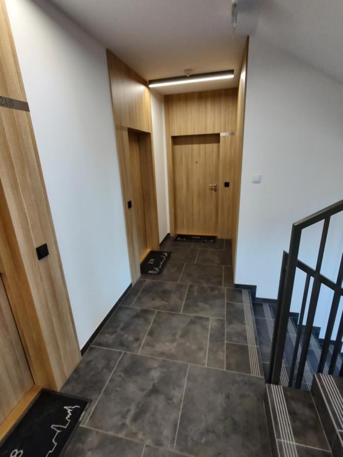 Uroczy Apartament Z Miejscem Na Auto W Garazu Varsóvia Exterior foto