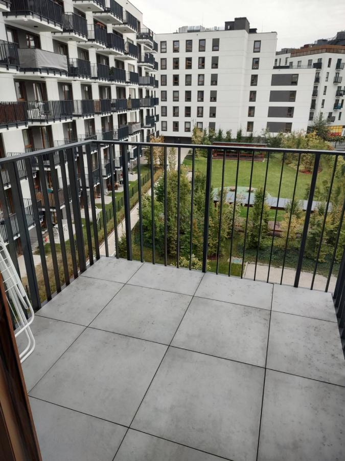Uroczy Apartament Z Miejscem Na Auto W Garazu Varsóvia Exterior foto