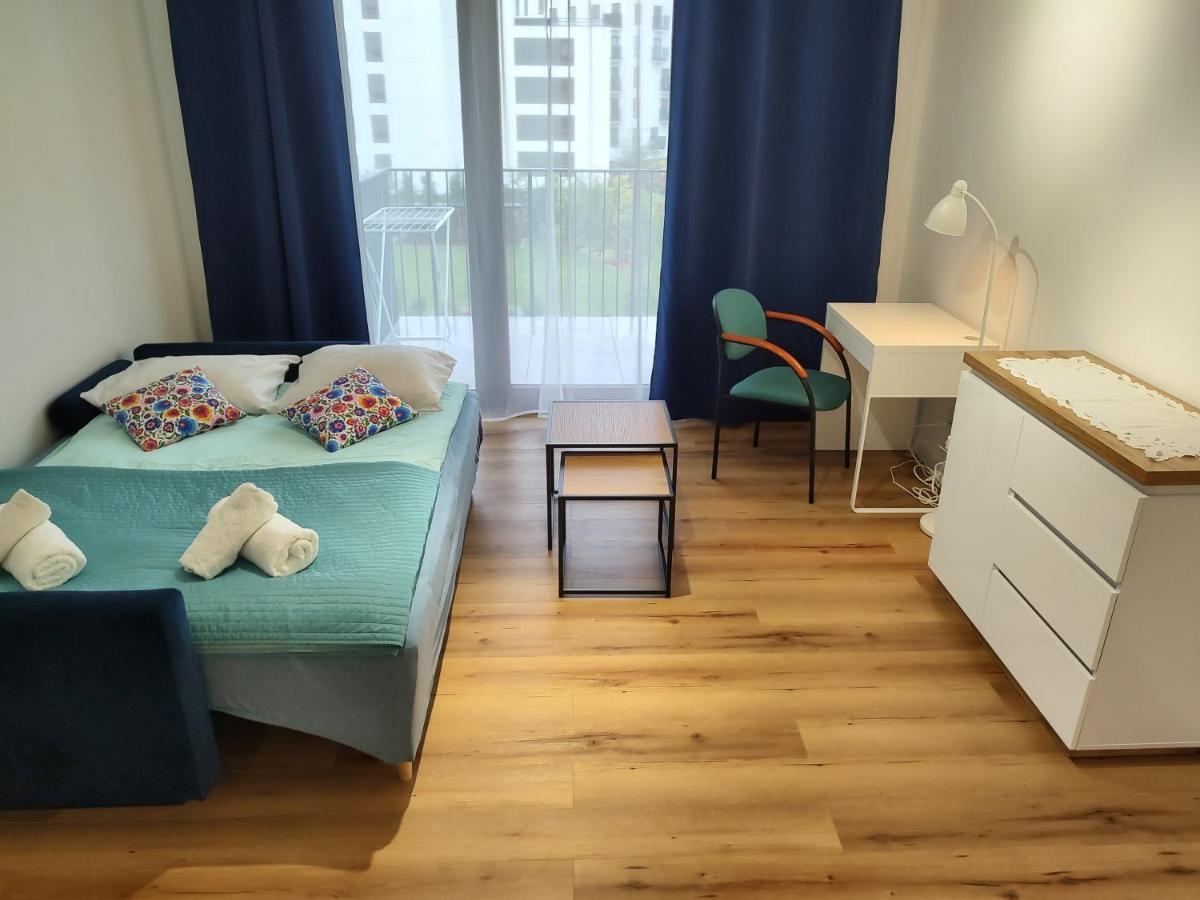 Uroczy Apartament Z Miejscem Na Auto W Garazu Varsóvia Exterior foto