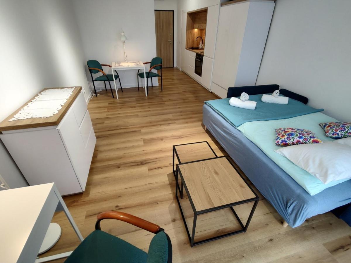 Uroczy Apartament Z Miejscem Na Auto W Garazu Varsóvia Exterior foto